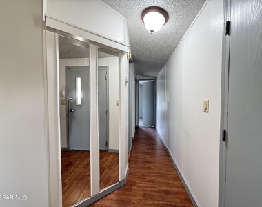 5941 Sixta Drive - Photo Thumbnail 32