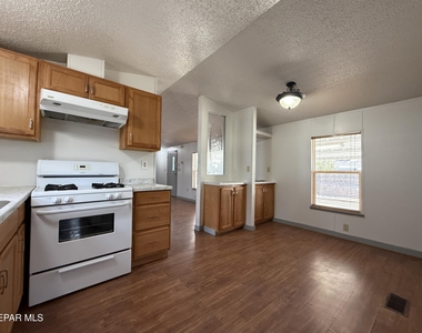 5941 Sixta Drive - Photo Thumbnail 18