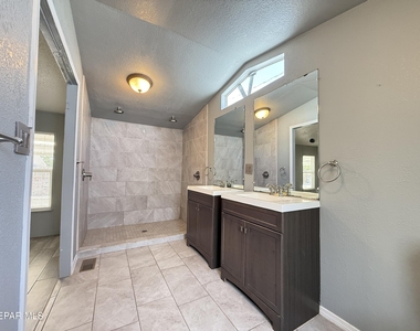 5941 Sixta Drive - Photo Thumbnail 31