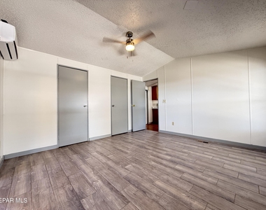 5941 Sixta Drive - Photo Thumbnail 27