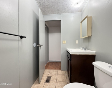 5941 Sixta Drive - Photo Thumbnail 37