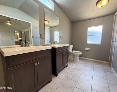 5941 Sixta Drive - Photo Thumbnail 29