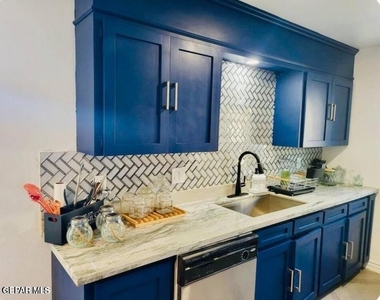 9108 Shaver Drive - Photo Thumbnail 4
