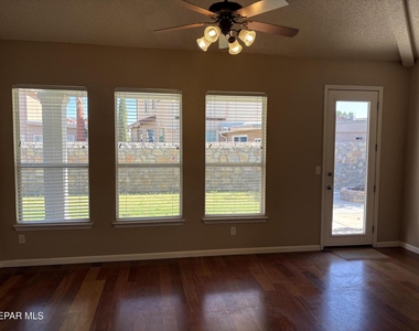 12421 Paseo De Arco Court - Photo Thumbnail 13