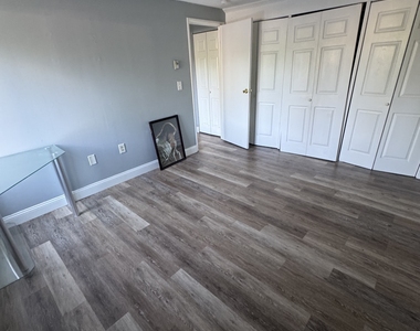 104 Burgundy Hill Lane - Photo Thumbnail 3