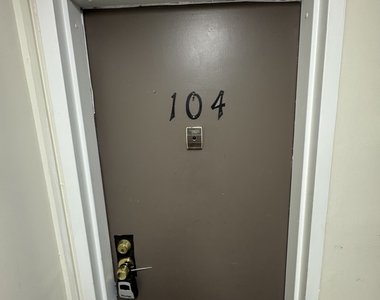 104 Burgundy Hill Lane - Photo Thumbnail 2