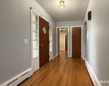 223 High Street - Photo Thumbnail 8