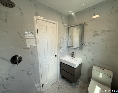 10 Elmwood Street - Photo Thumbnail 8