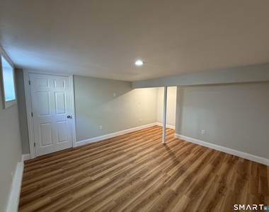 10 Elmwood Street - Photo Thumbnail 23