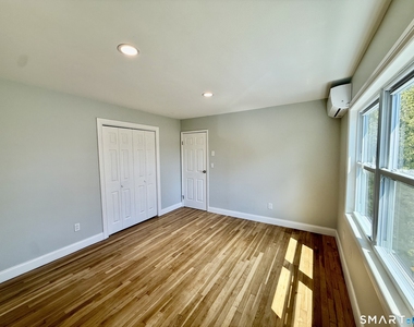 10 Elmwood Street - Photo Thumbnail 18