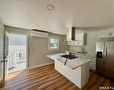 10 Elmwood Street - Photo Thumbnail 9