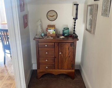 207 Alden Avenue - Photo Thumbnail 5