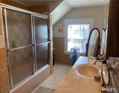 207 Alden Avenue - Photo Thumbnail 10