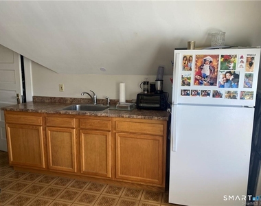 207 Alden Avenue - Photo Thumbnail 4