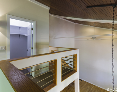 161 Whitfield Street - Photo Thumbnail 15