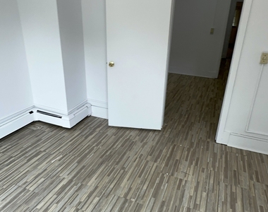 14 Lester Street - Photo Thumbnail 23