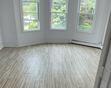 14 Lester Street - Photo Thumbnail 21