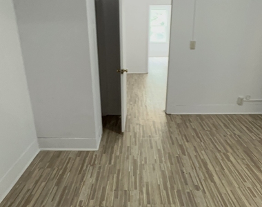 14 Lester Street - Photo Thumbnail 15