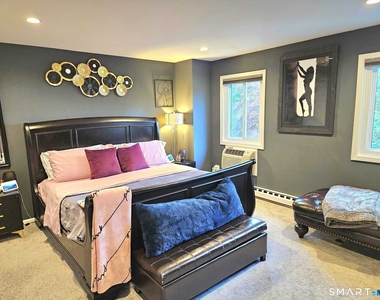 24 East Avenue - Photo Thumbnail 12