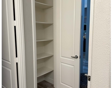 62 E Serene Avenue - Photo Thumbnail 11