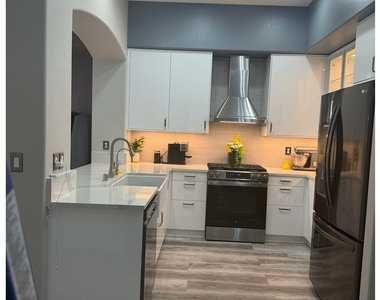 62 E Serene Avenue - Photo Thumbnail 1