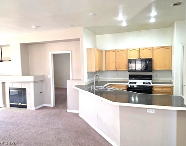 9105 Sparkling Star Street - Photo Thumbnail 9