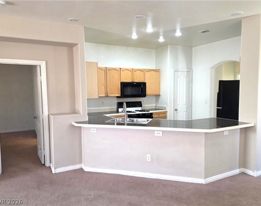 9105 Sparkling Star Street - Photo Thumbnail 8