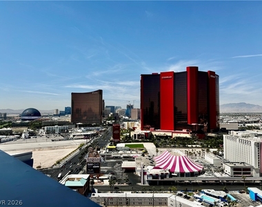 2700 Las Vegas Boulevard - Photo Thumbnail 1