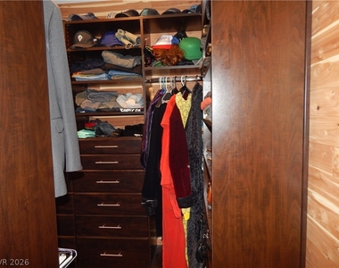 2712 W Oakey Boulevard - Photo Thumbnail 13