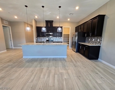 738 Purple Knoll Walk - Photo Thumbnail 7