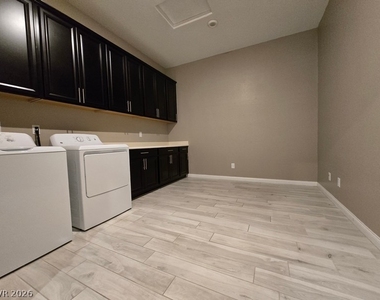 738 Purple Knoll Walk - Photo Thumbnail 11