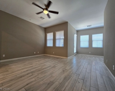 738 Purple Knoll Walk - Photo Thumbnail 13