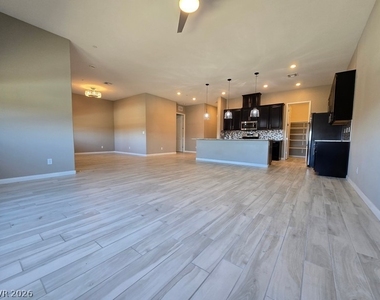 738 Purple Knoll Walk - Photo Thumbnail 6