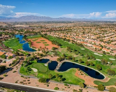 8753 Sundial Drive - Photo Thumbnail 14