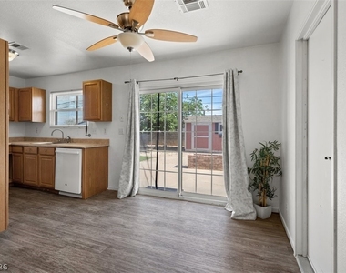 245 Meyers Avenue - Photo Thumbnail 3