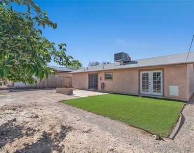 245 Meyers Avenue - Photo Thumbnail 1