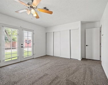 245 Meyers Avenue - Photo Thumbnail 9