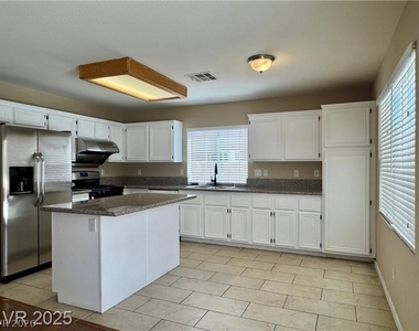 3667 Spring Willow Court - Photo Thumbnail 2