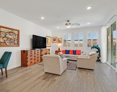 2555 Hampton Road - Photo Thumbnail 7