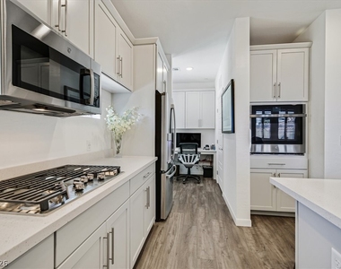 2555 Hampton Road - Photo Thumbnail 13