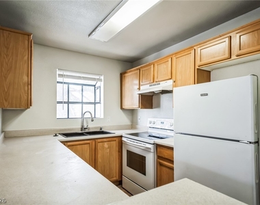2978 Juniper Hills Boulevard - Photo Thumbnail 6