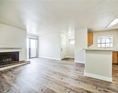 2978 Juniper Hills Boulevard - Photo Thumbnail 5