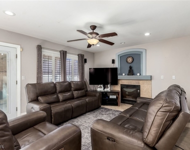 217 Cimarron Village Way - Photo Thumbnail 18