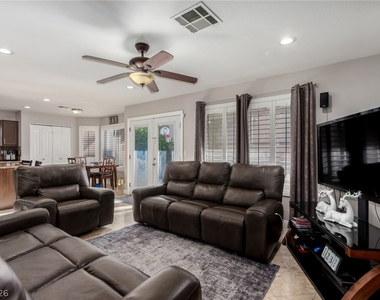 217 Cimarron Village Way - Photo Thumbnail 17