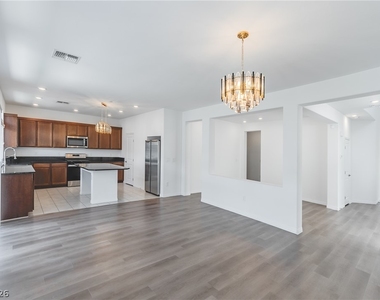 638 Great River Avenue - Photo Thumbnail 4
