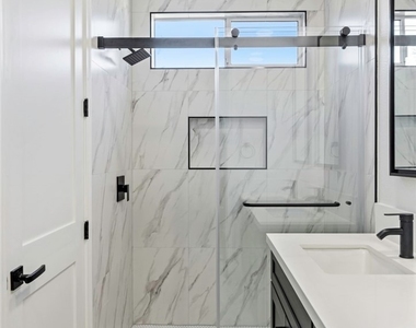 2462 Hollow Rock Court - Photo Thumbnail 38