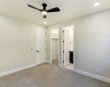 2462 Hollow Rock Court - Photo Thumbnail 12