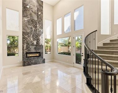 2462 Hollow Rock Court - Photo Thumbnail 6