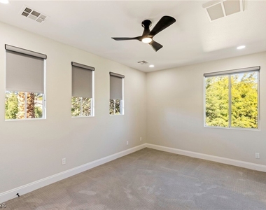 2462 Hollow Rock Court - Photo Thumbnail 34
