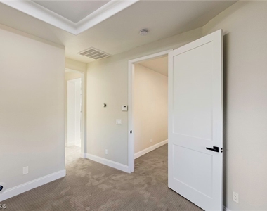 2462 Hollow Rock Court - Photo Thumbnail 40